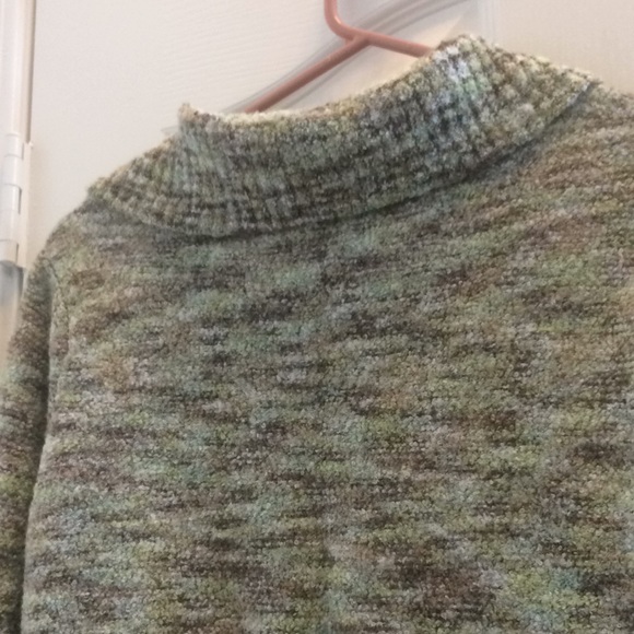 FINAL MARKDOWN Ladies’ JH Collectibles Toasty Sweater (L) - Picture 3 of 4